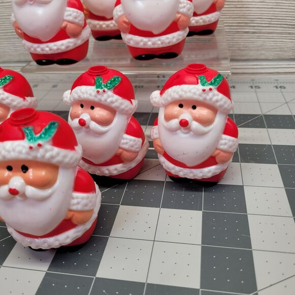8 Santa Claus Light Covers Plastic Blow Mold Christmas St Nick Figurine Vintage - Picture 4 of 7